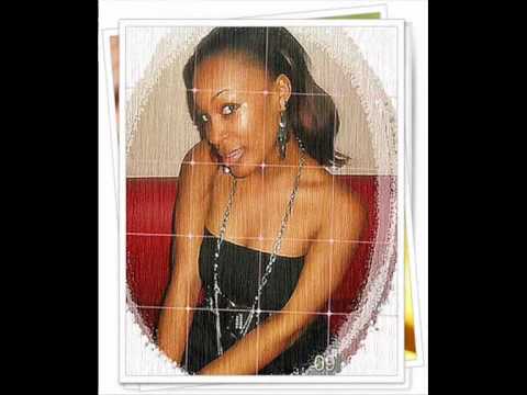 Photo de Josey jeune ou en début de carrière. Alt text : « Josey biographie enfance début carrière chanteuse Abidjan ».